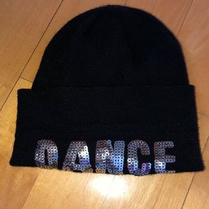 A never worn beanie hat